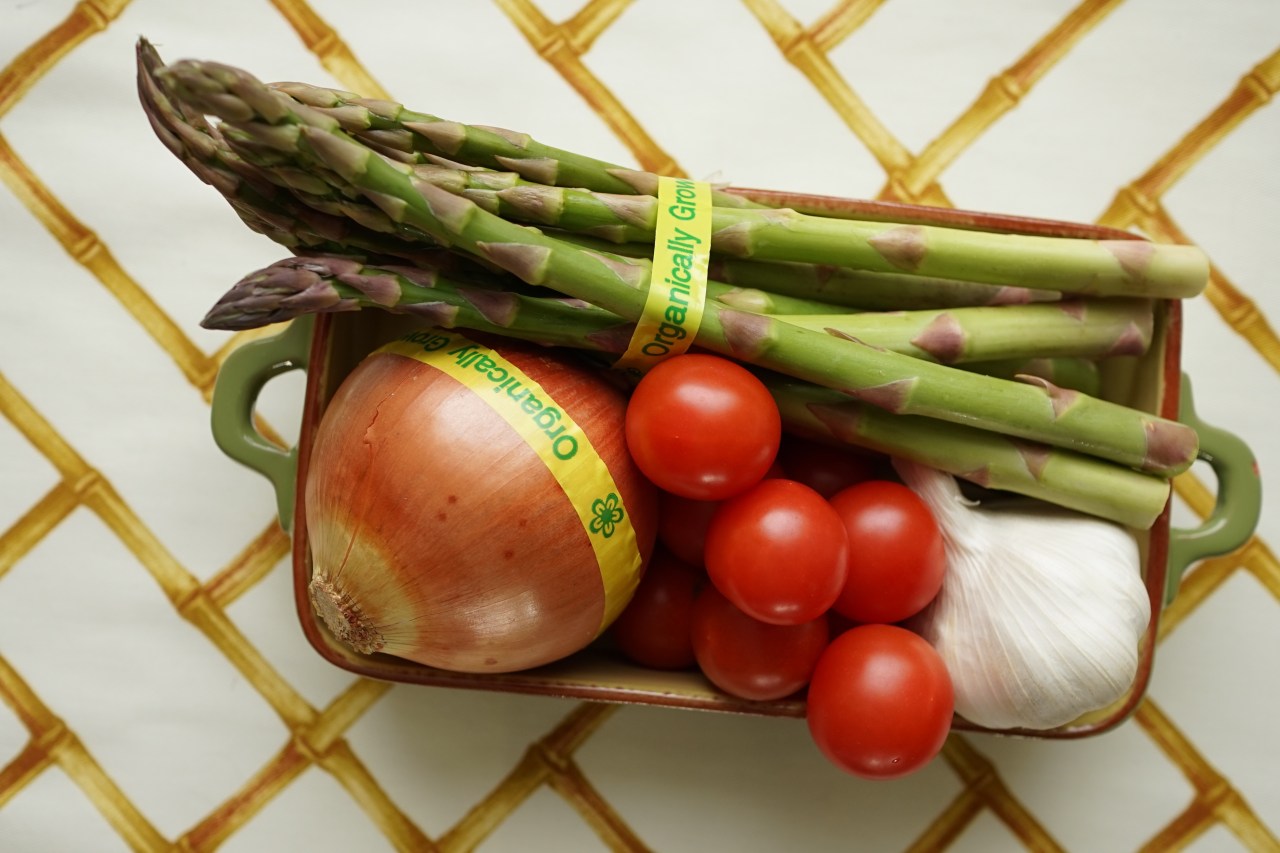 HeyGirlfriend.Net ~ Macaroni and Cheese (Bachelorette Style)