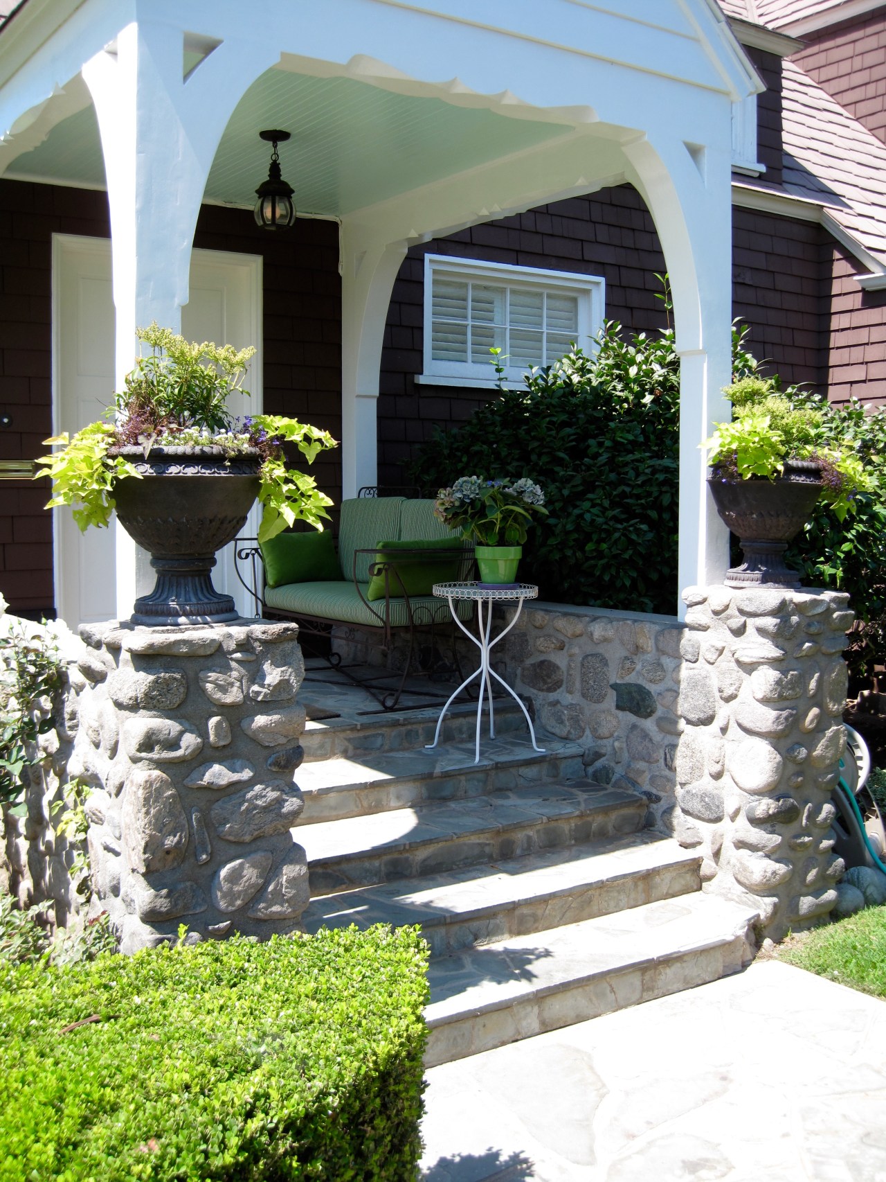 Ceiling Paint ~ Benjamin Moore Glacier Blue
