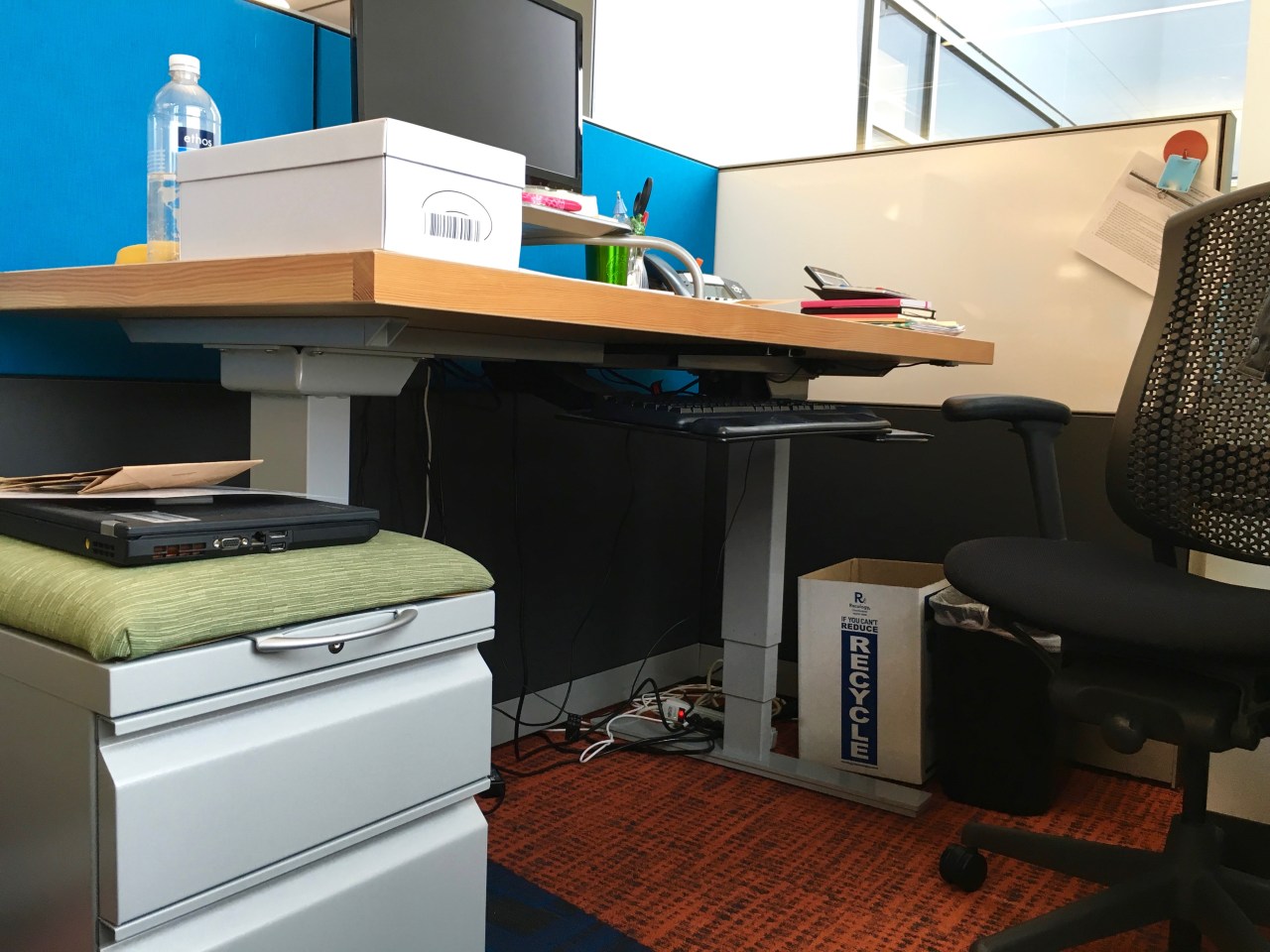 HeyGirlfriend.Net ~ Ergonomic Workstations