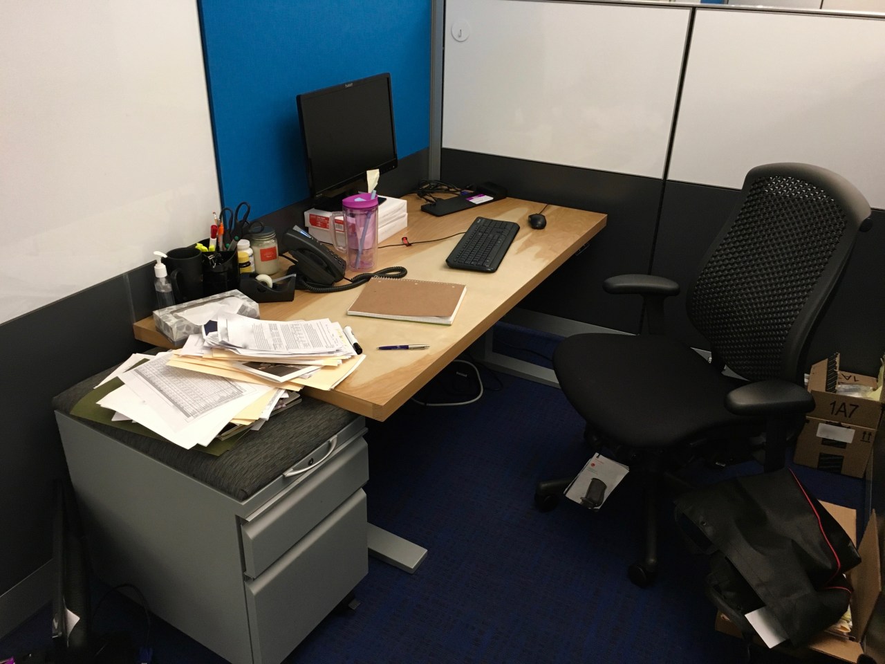 HeyGirlfriend.Net ~ Ergonomic Workstations