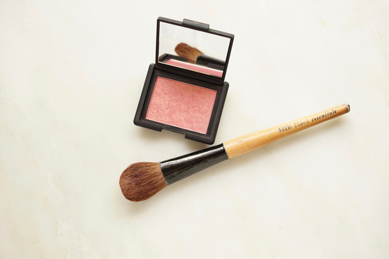 HeyGirlfriend.Net ~ 7 Essential Make-Up Brushes
