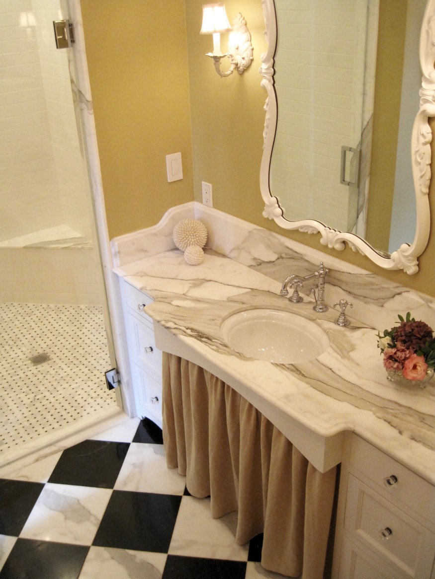 HeyGirlfriend.Net ~ Accessible Bathroom