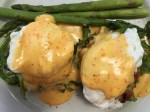 Eggs-Benedict-and-asparagus
