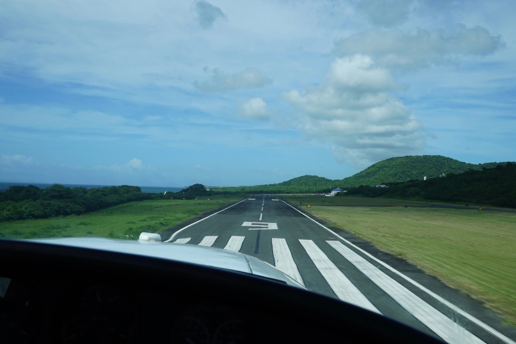 Vieques-landing-strip