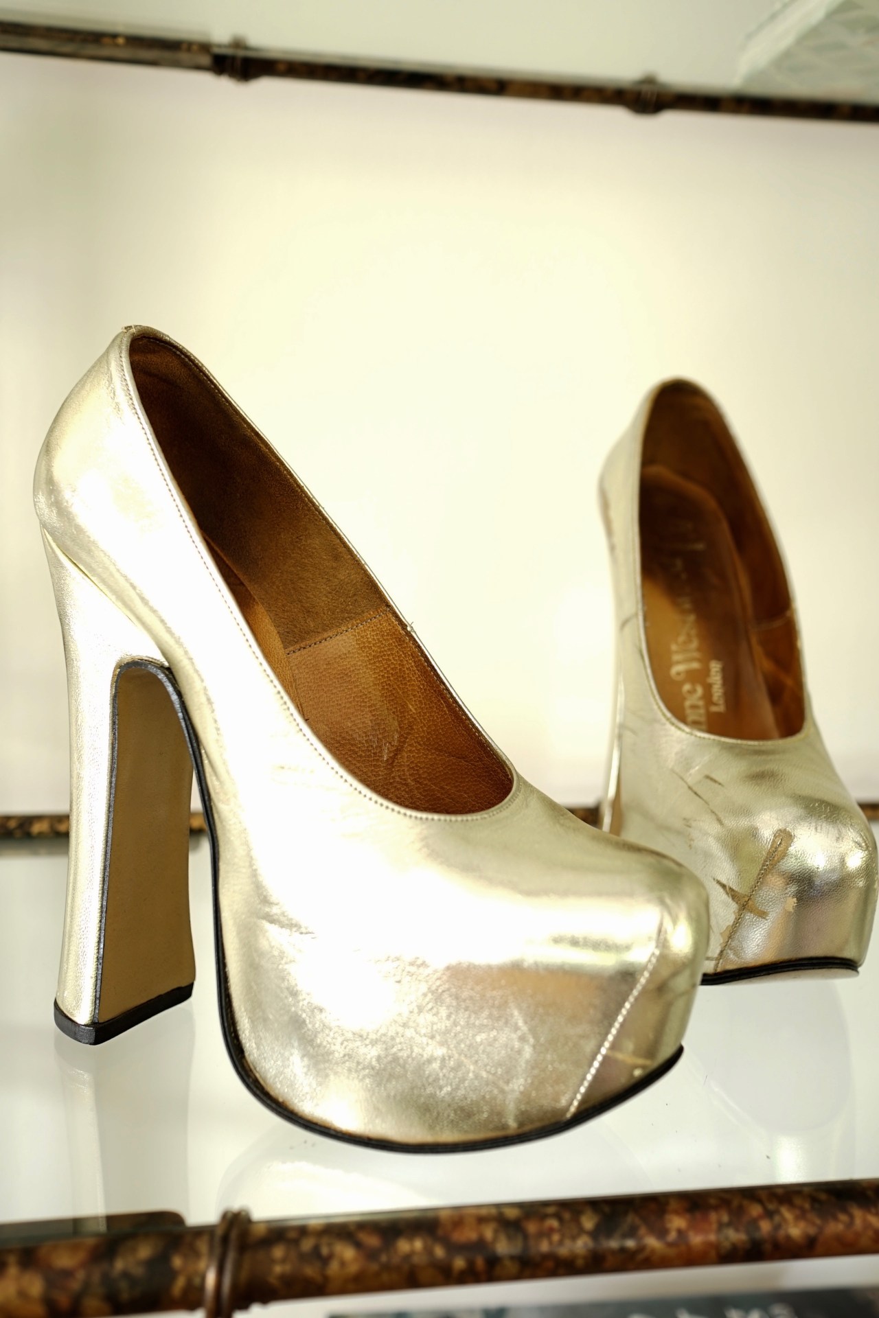 Retro-Vivienne-Westwood-Gold-Platform-Pumps
